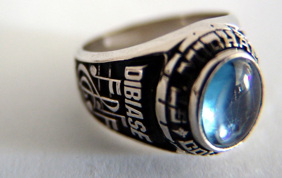 graduate-ring